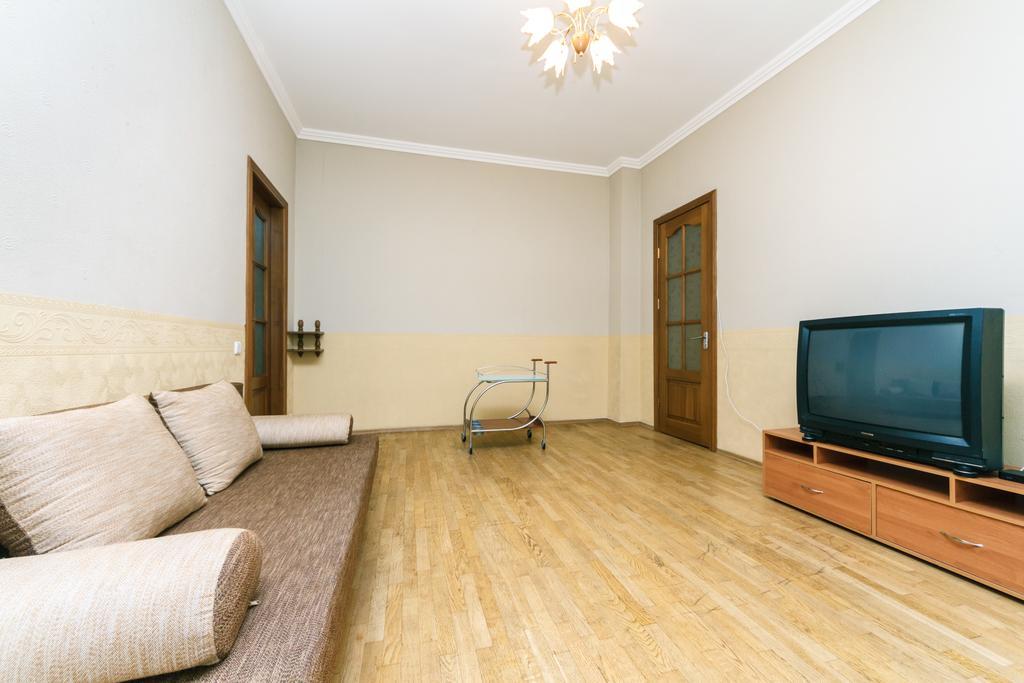 Apartment On Khreshchatyk Kyiv Exterior foto
